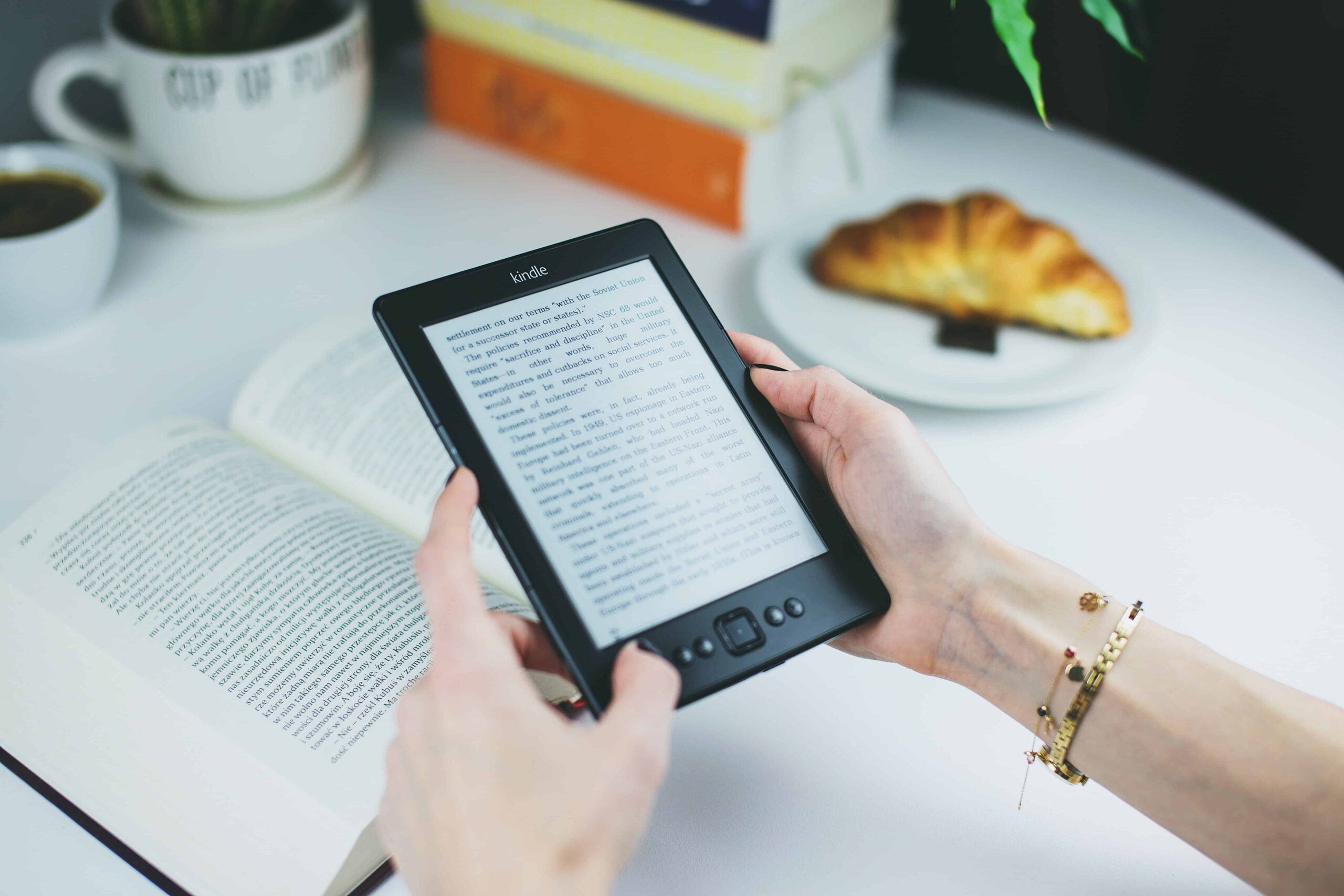 how to leave a book review on kindle