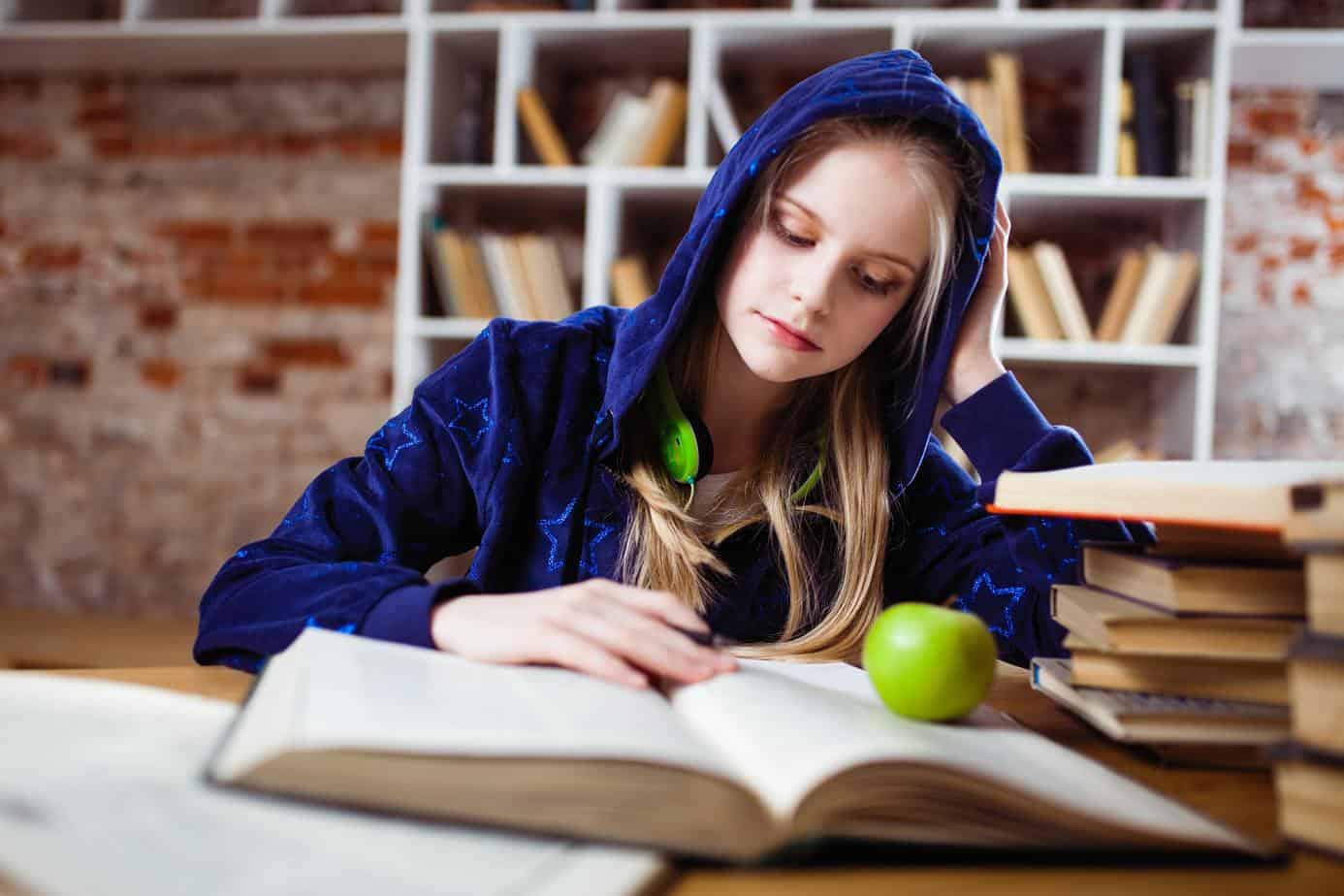 best-dystopian-books-for-teens-and-young-adults-hooked-to-books